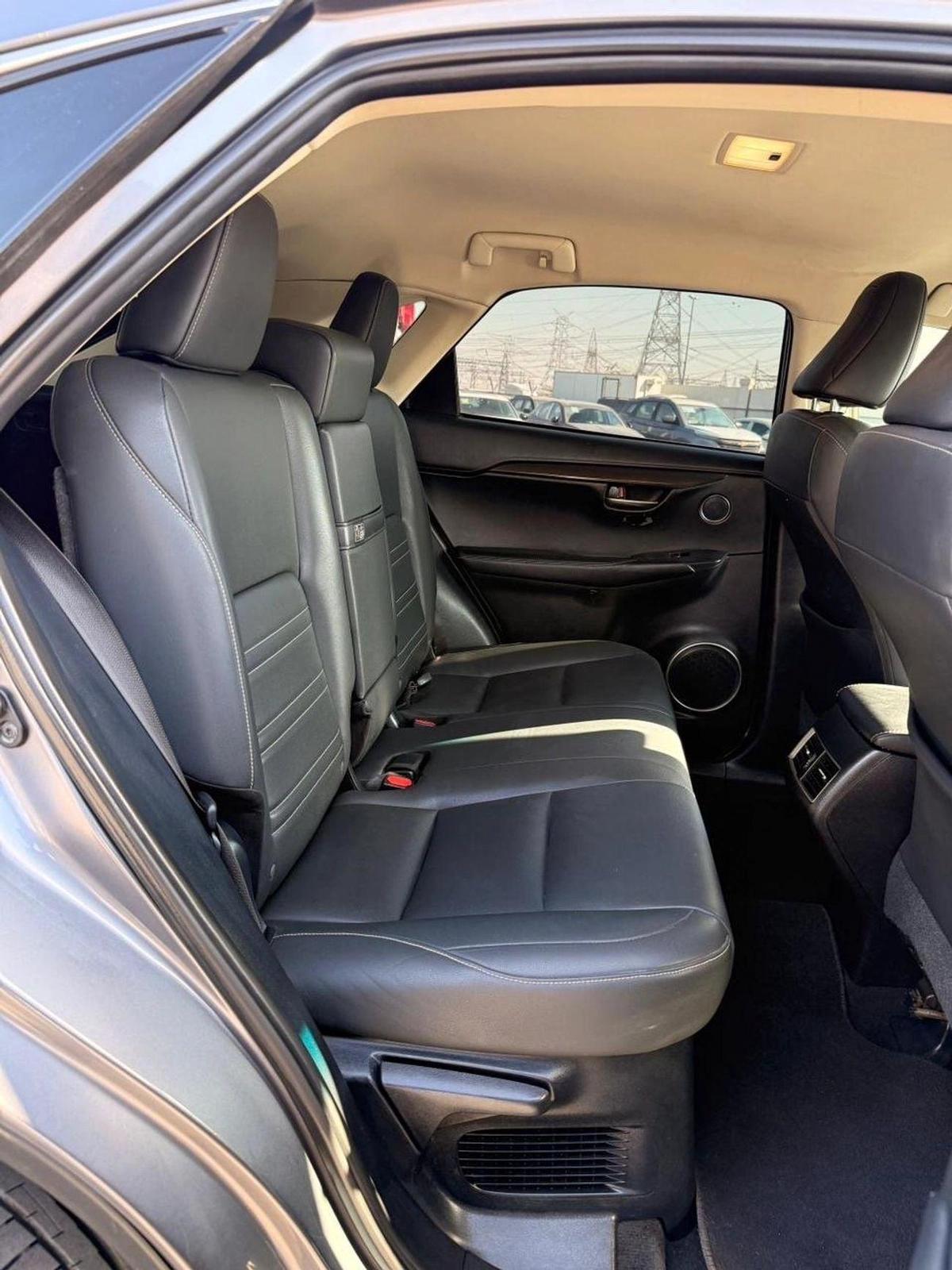 Lexus NX300 Lexus NX 4X4-8-8