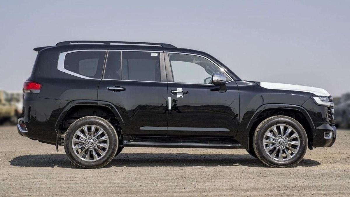 Toyota Land Cruiser TOYOTA LAND CRUISER LC300 VXR 3.5 2025-2-2