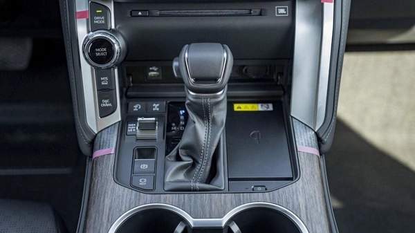 Toyota Land Cruiser TOYOTA LAND CRUISER LC300 VXR 3.5 2025