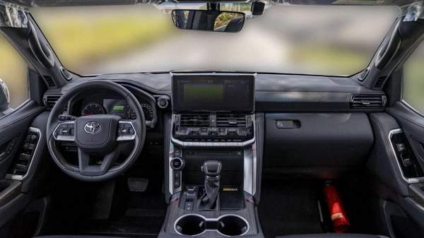 Toyota Land Cruiser TOYOTA LAND CRUISER LC300 VXR 3.5 2025