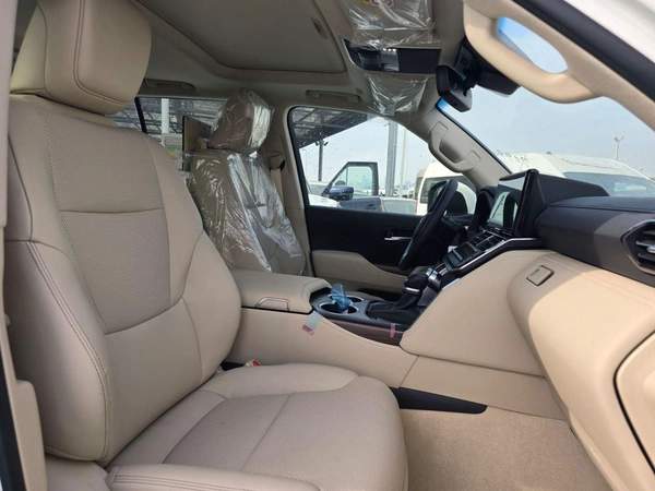 Toyota Land Cruiser TOYOTA LAND CRUISER GXR 4.0L 2025 MODEL SUNROOF ELECTRIC SEAT