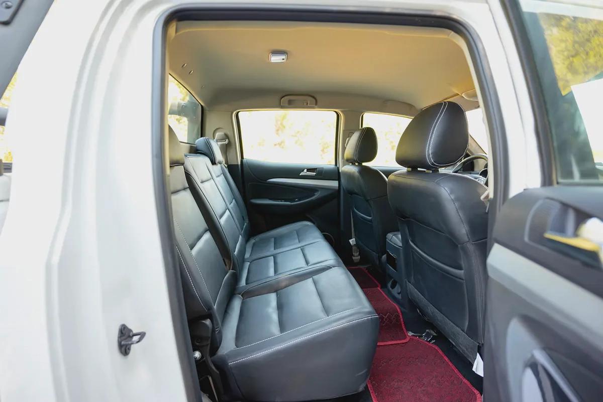 Dongfeng Rich 6 | Double Cabin 4X2 | Manual Diesel | GCC Specs | Ref#D01790-12-12