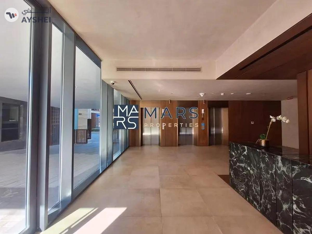 LIKE BRAND NEW STUDIO IN GATED COMMUNITY-8-8