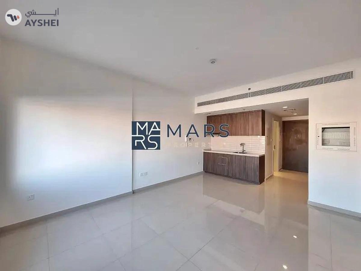 LIKE BRAND NEW STUDIO IN GATED COMMUNITY-1-landscape