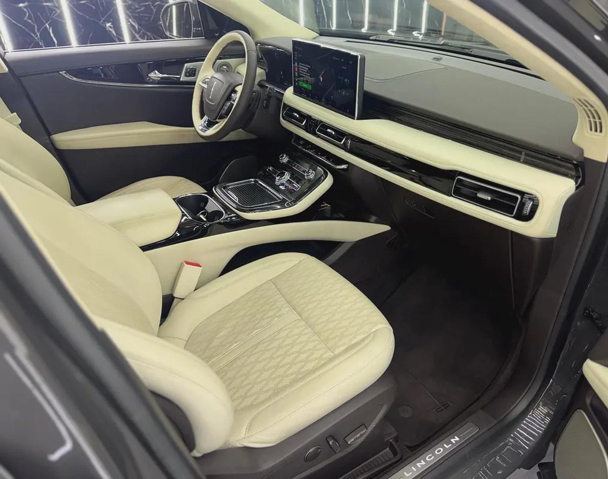 Lincoln Nautilus 2022 GCC specs for 147,000.00 AED-6-6