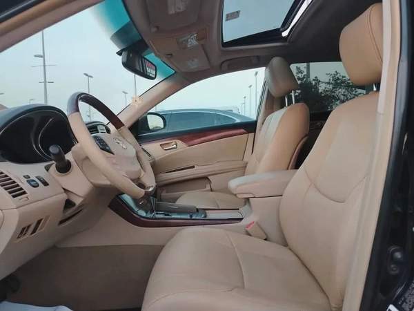 تويوتا أفالون 2011 Limited