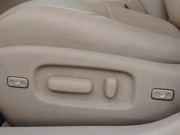 تويوتا أفالون 2011 Limited