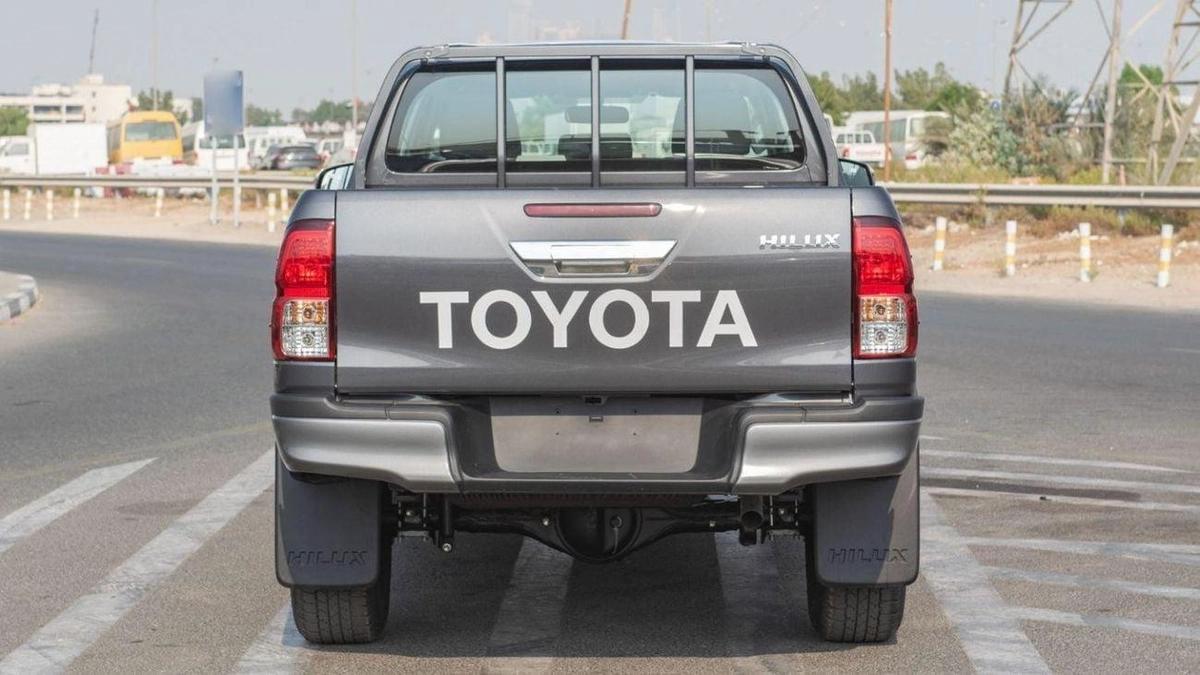 Toyota Hilux HILUX 2.4L AT DIESEL-10-10