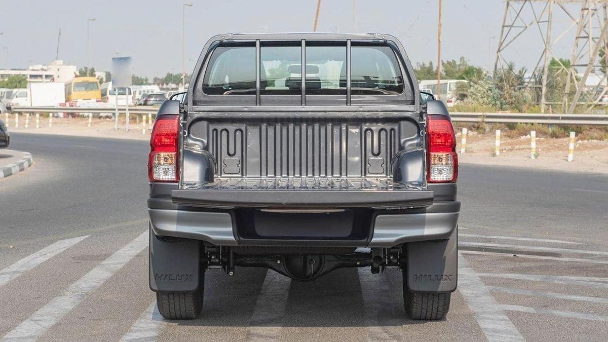 Toyota Hilux HILUX 2.4L AT DIESEL-12-12