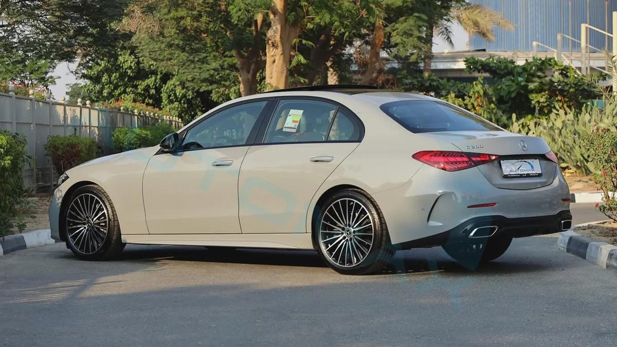 2026 Mercedes-Benz C200 AMG Premium EQ Boost RWD GCC 0Km With 2 Years Unlimited Mileage Warranty-4-4