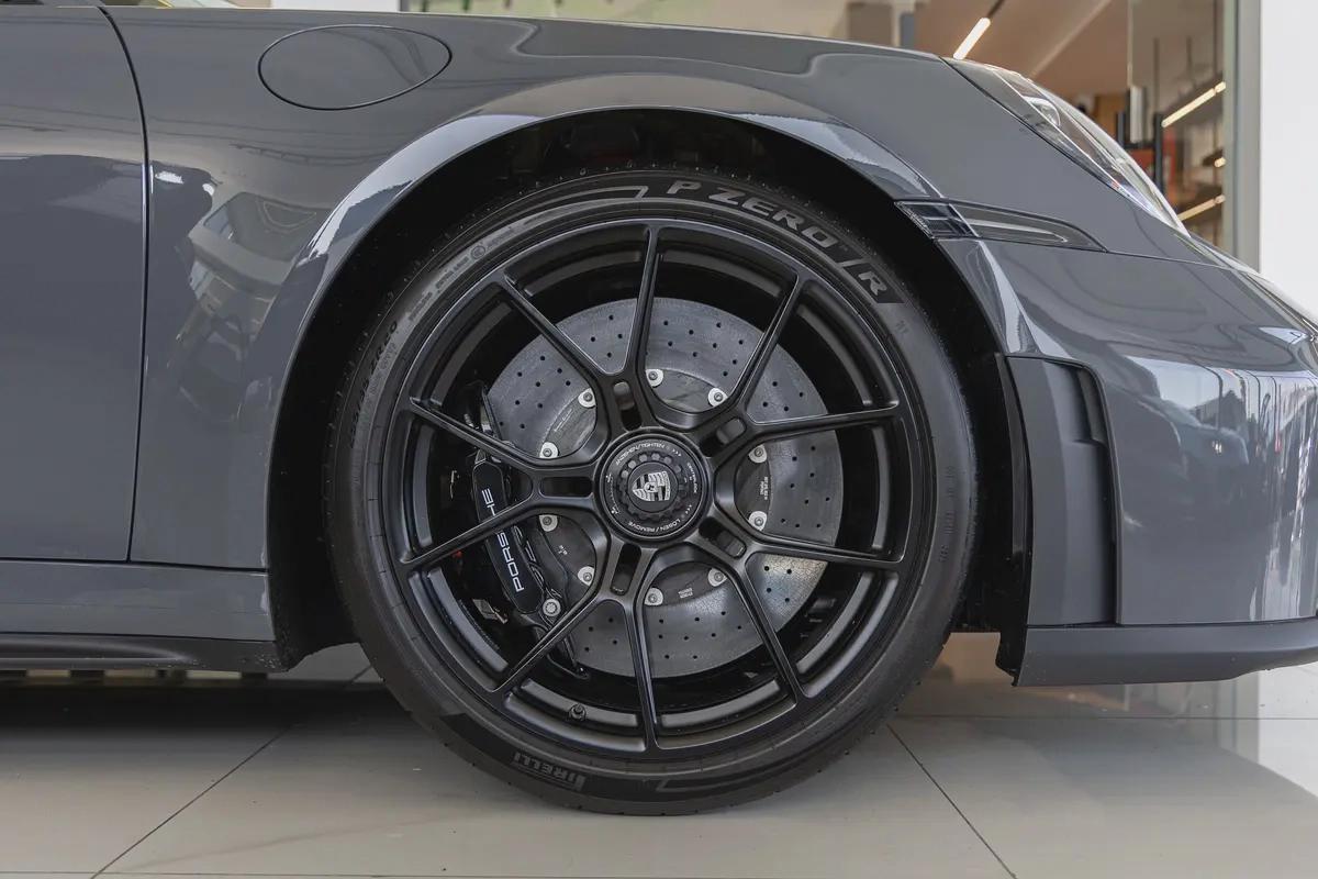 PORSCHE 911 GT3 TOURING | PCCB Ceramic Brakes | DEALER WARRANTY AVAILABLE | HIGH SPEC | 2026-7-7