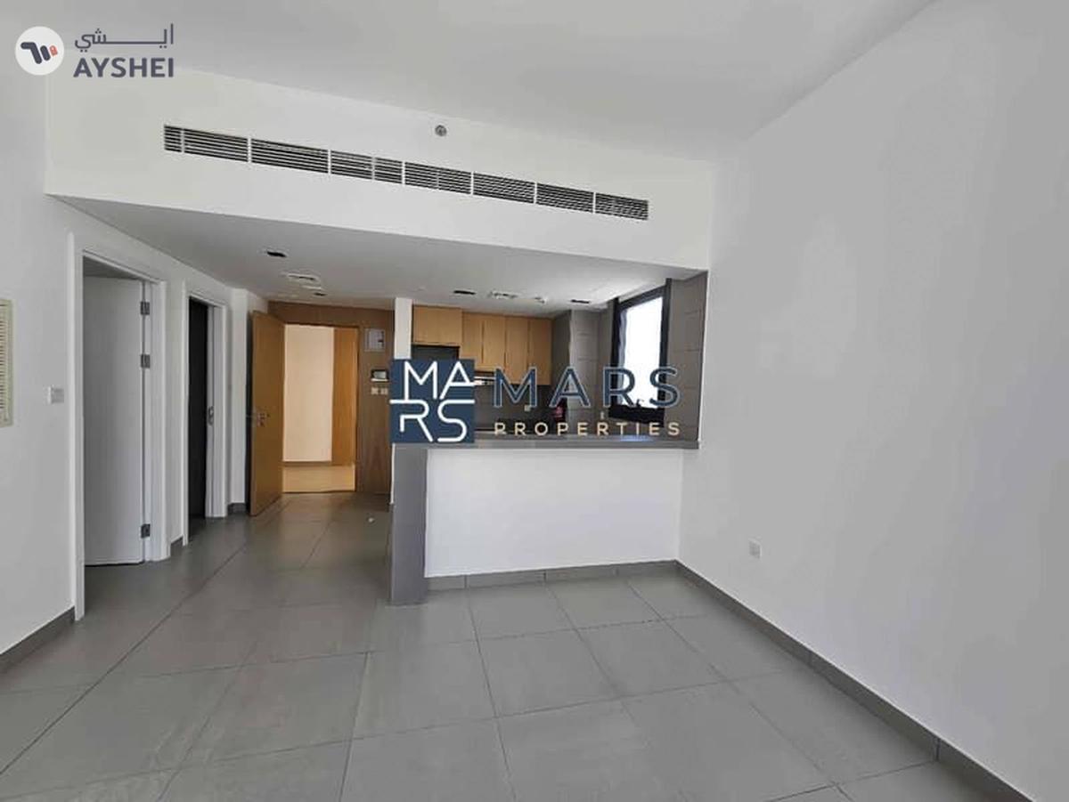 Bright & Modern | Premium location | Hot Deal-6-6