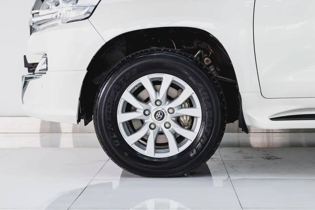 1 YR WARRANTY | GCC | 4.0L | AED 2,800 PM-7-7