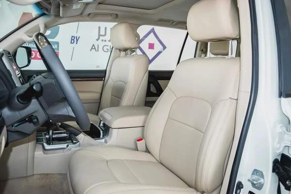 1 YR WARRANTY | GCC | 4.0L | AED 2,800 PM
