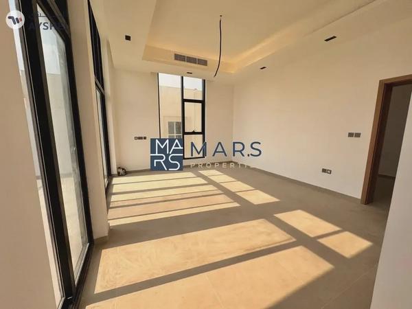 Spacious, Luxury, Brand New 4 Bedroom Stand Alone Villa with Close Kitchen