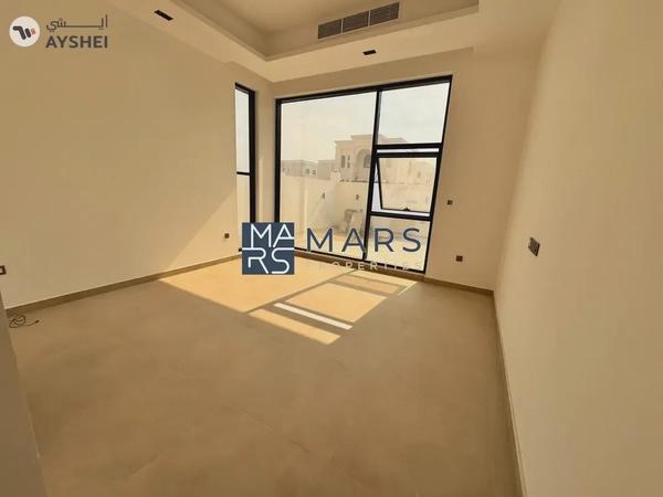 Spacious, Luxury, Brand New 4 Bedroom Stand Alone Villa with Close Kitchen