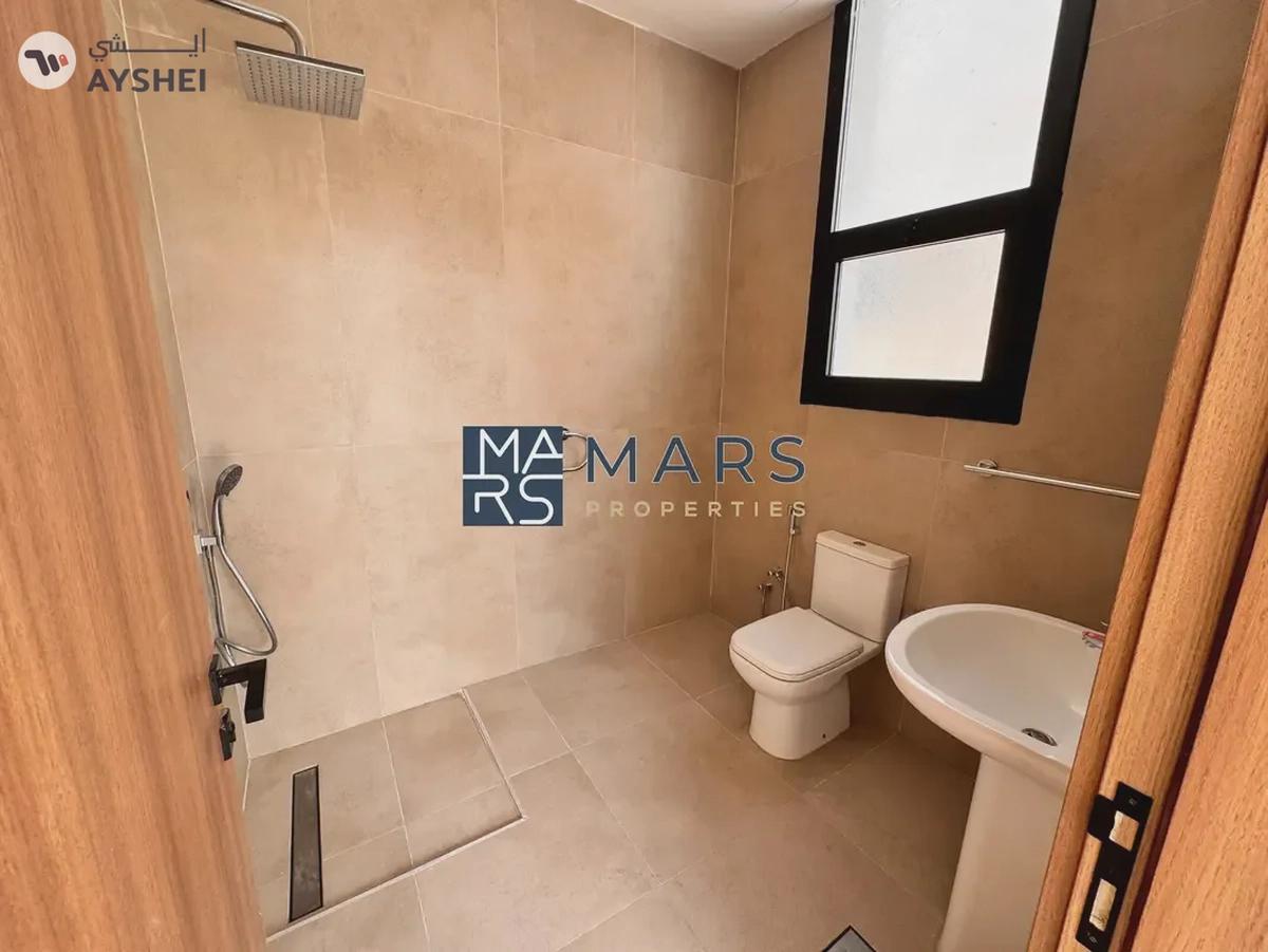 Spacious, Luxury, Brand New 4 Bedroom Stand Alone Villa with Close Kitchen-17-17