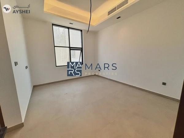 Spacious, Luxury, Brand New 4 Bedroom Stand Alone Villa with Close Kitchen