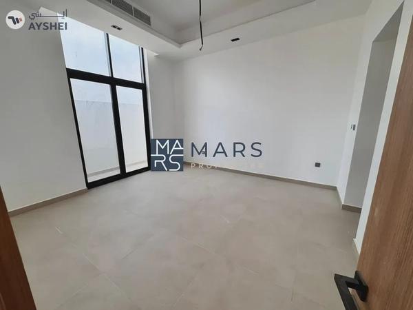 Spacious, Luxury, Brand New 4 Bedroom Stand Alone Villa with Close Kitchen