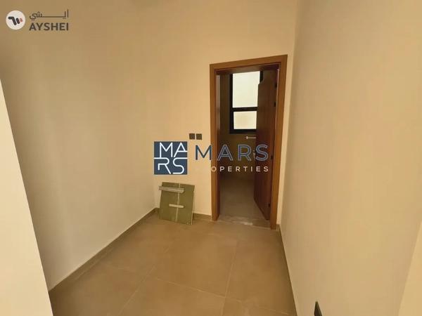 Spacious, Luxury, Brand New 4 Bedroom Stand Alone Villa with Close Kitchen