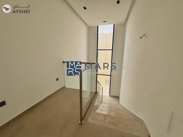 Spacious, Luxury, Brand New 4 Bedroom Stand Alone Villa with Close Kitchen