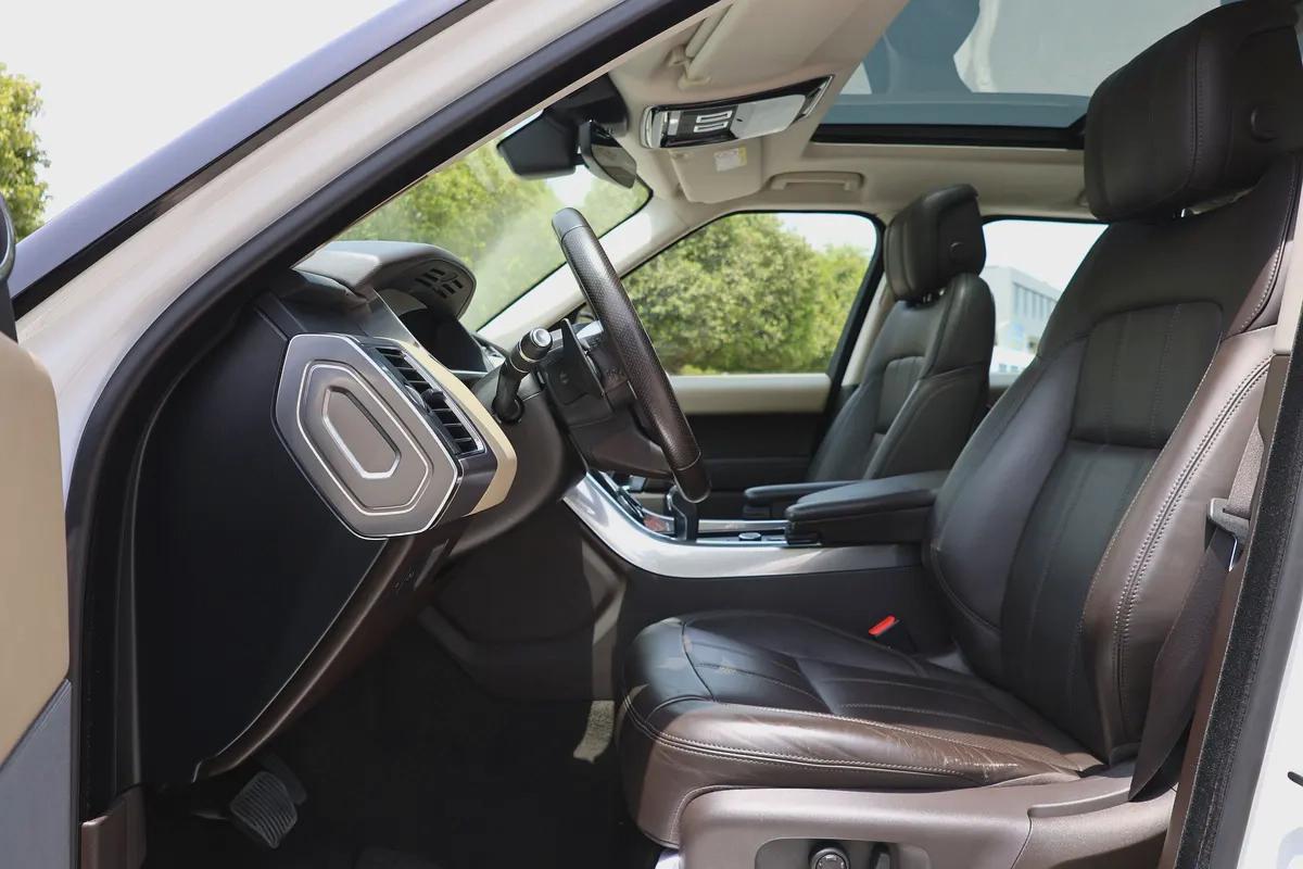 Land Rover Range Rover Sport HSE 2019 -117000km -GCC Specs-13-13