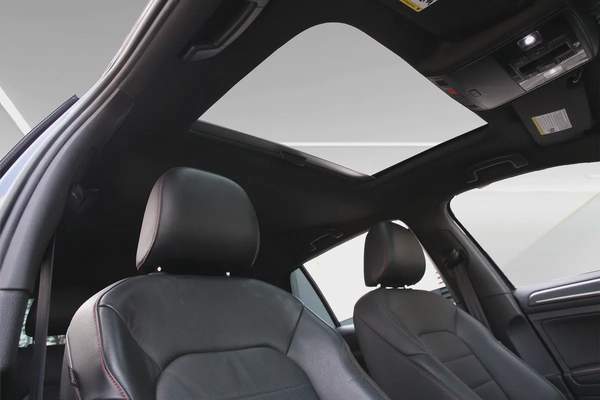 VOLKSWAGEN GOLF GTI - 2020 - FULLY LOADED - AMAZING CONDITION