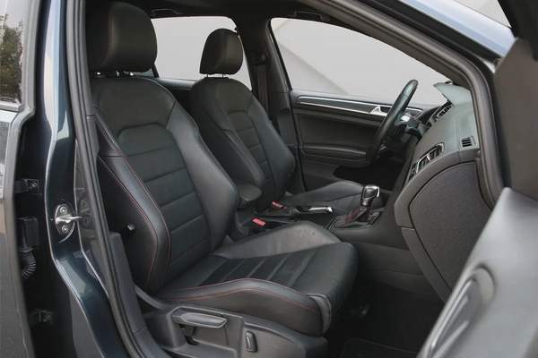 VOLKSWAGEN GOLF GTI - 2020 - FULLY LOADED - AMAZING CONDITION