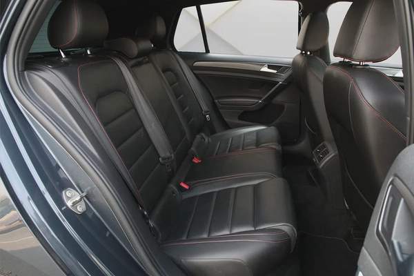 VOLKSWAGEN GOLF GTI - 2020 - FULLY LOADED - AMAZING CONDITION