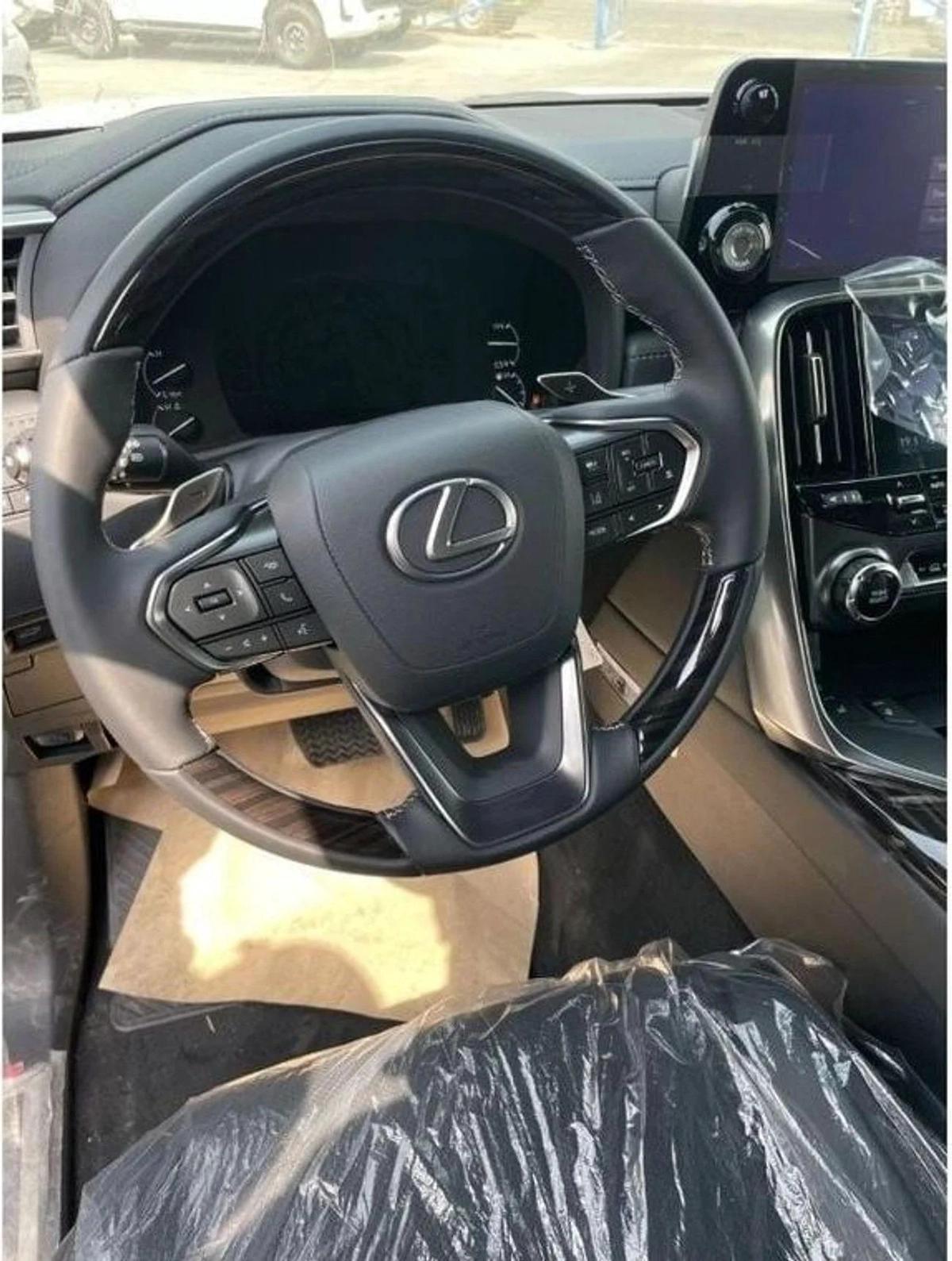 New Lexus LX 600 2024-16-16