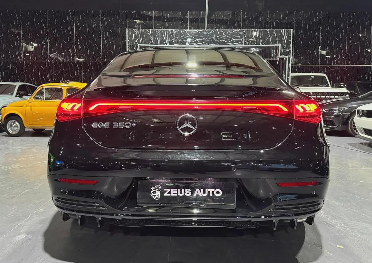 Mercedes-Benz EQE 350+ 2022 GCC specs for 155,000.00 AED-4-4