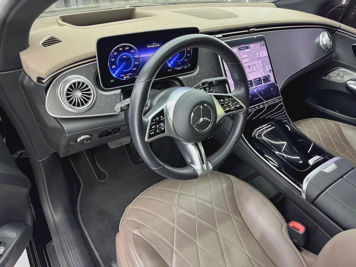 Mercedes-Benz EQE 350+ 2022 GCC specs for 155,000.00 AED-7-7