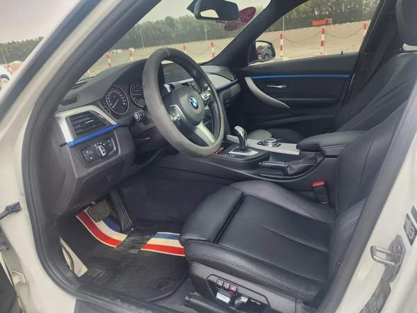 BMW 320i M line