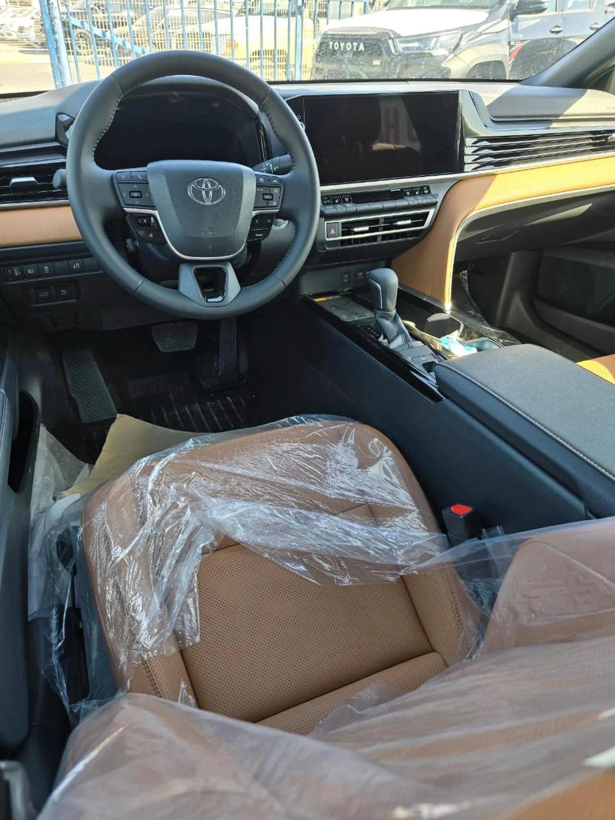 Toyota Camry-3-3