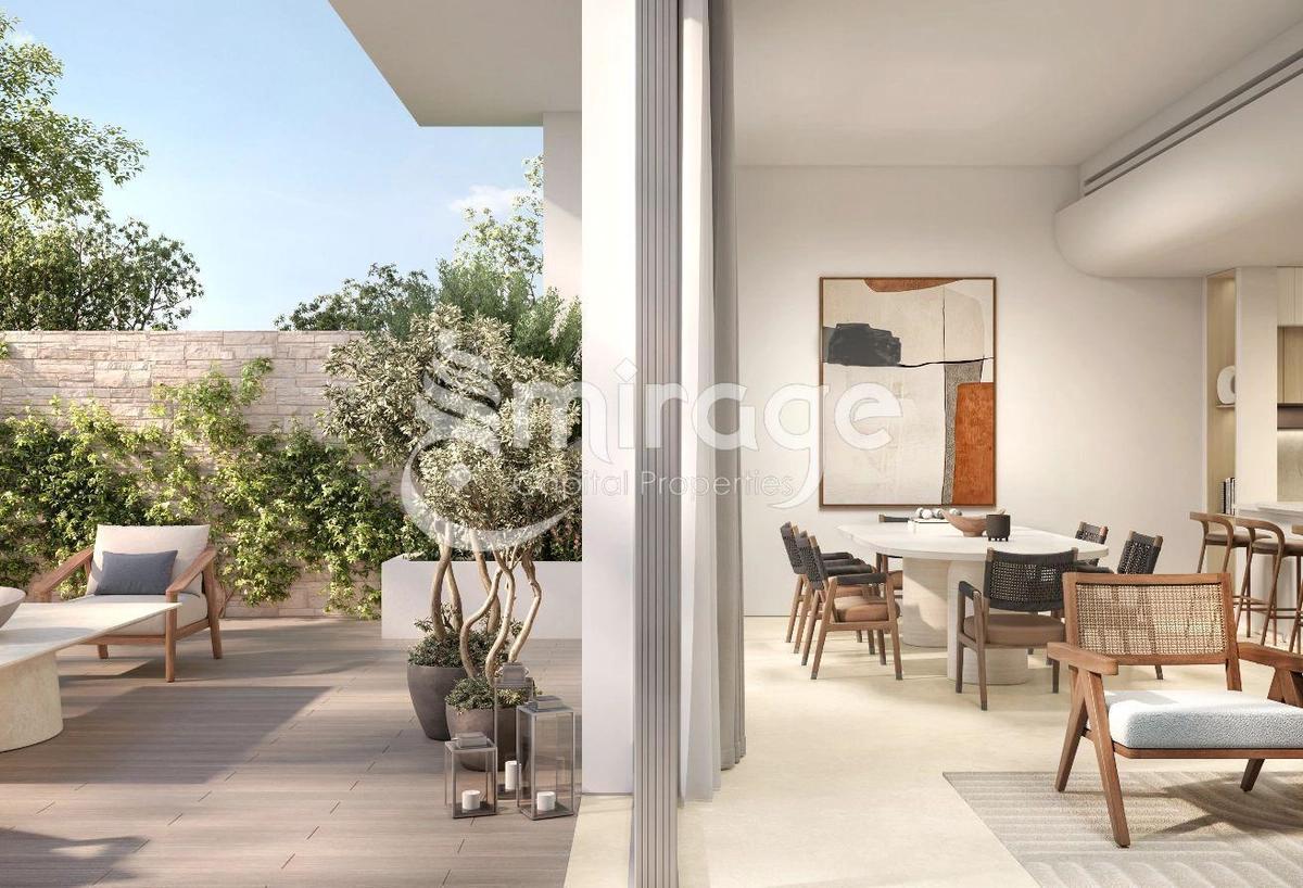 Single Row | Elegant 3BR + Maid | Prime Area-5-5