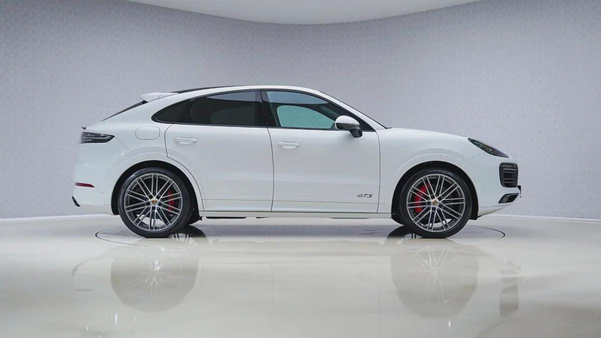 Special Offer | AED 6,257 PM | Up to 3 Years Unlimited Warranty | Cayenne Coupe GTS-2-2