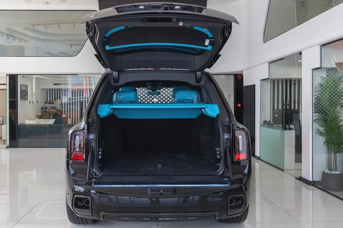 Rolls Royce Cullinan | Black Badge | WARRANTY AVAILABLE | 2025-19-19