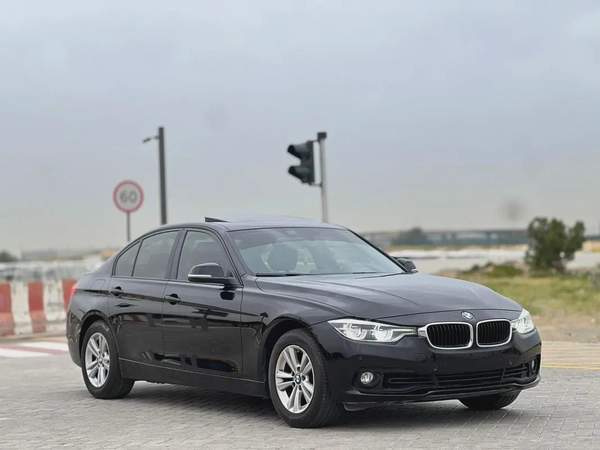 BMW 3-Series 318ci 2018 GCC Specs - Excellent Condition