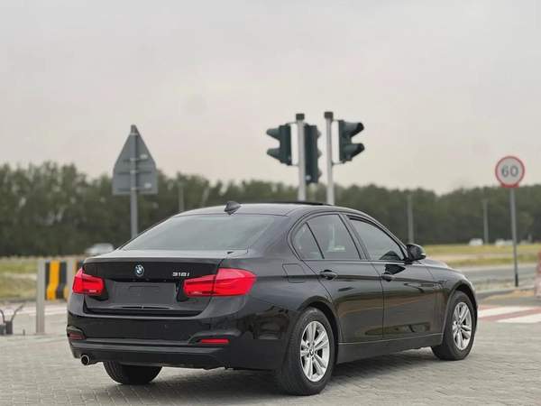 BMW 3-Series 318ci 2018 GCC Specs - Excellent Condition