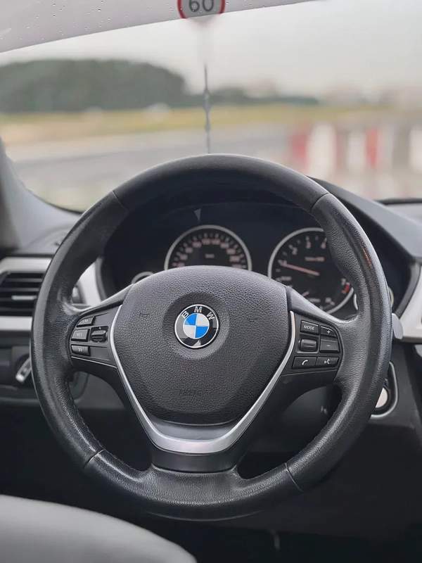 BMW 3-Series 318ci 2018 GCC Specs - Excellent Condition