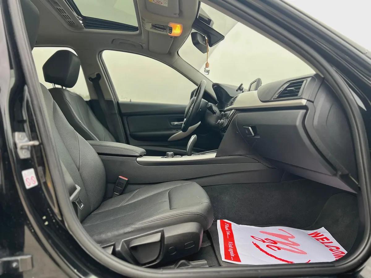 BMW 3-Series 318ci 2018 GCC Specs - Excellent Condition-16-16