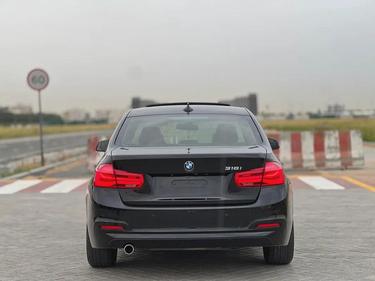 BMW 3-Series 318ci 2018 GCC Specs - Excellent Condition-19-19