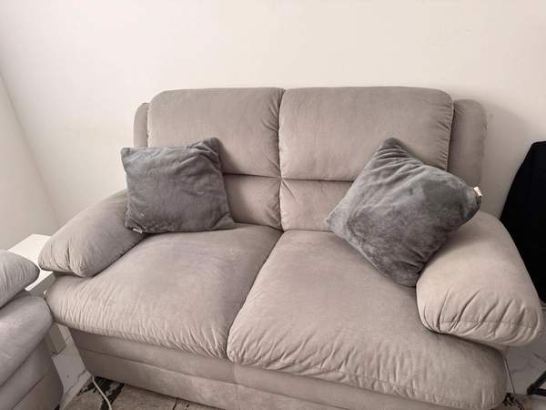 5 seater’s sofa
