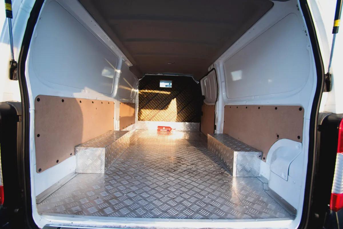 2016 Nissan Urvan | Delivery Van | GCC Specs | Ref#N03549-6-6