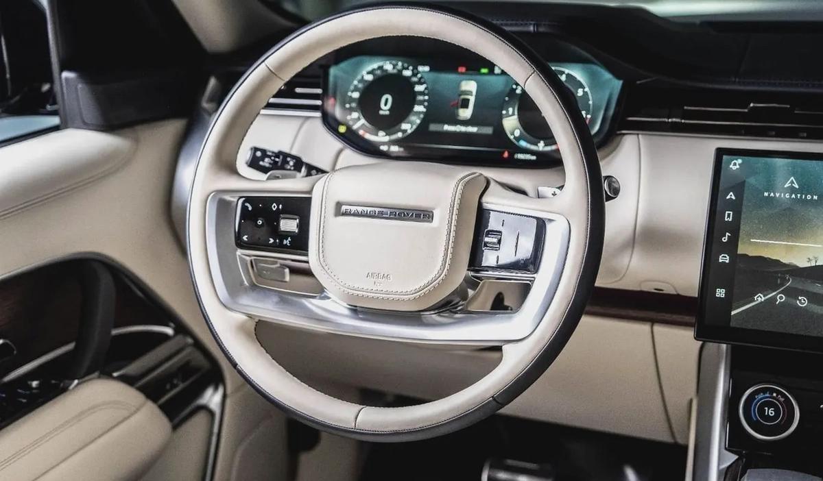 2023-RANGE ROVER VOGUE P530 AUTOBIOGRAPHY-WARRANTY TILL 25.1.2029 OR 150.000KM-FSH WITH AL TAYER-10-10