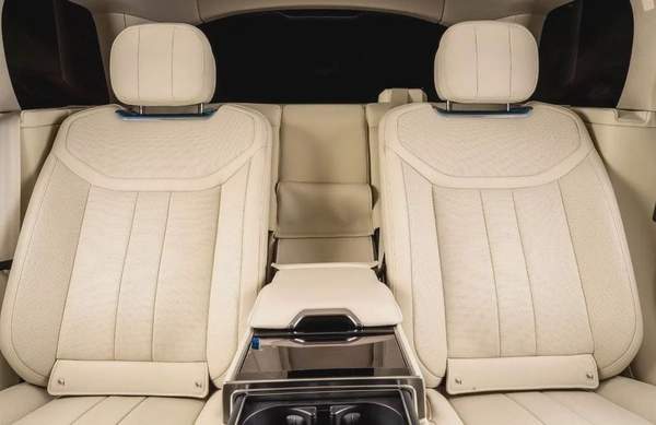 2023-RANGE ROVER VOGUE P530 AUTOBIOGRAPHY-WARRANTY TILL 25.1.2029 OR 150.000KM-FSH WITH AL TAYER