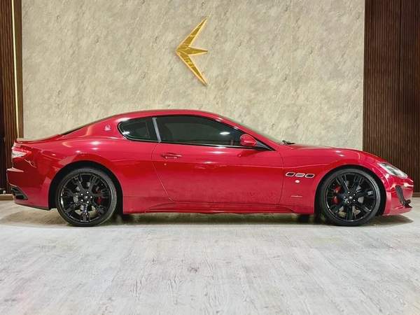 Maserati GranTurismo II 2014 II FULL LOADED