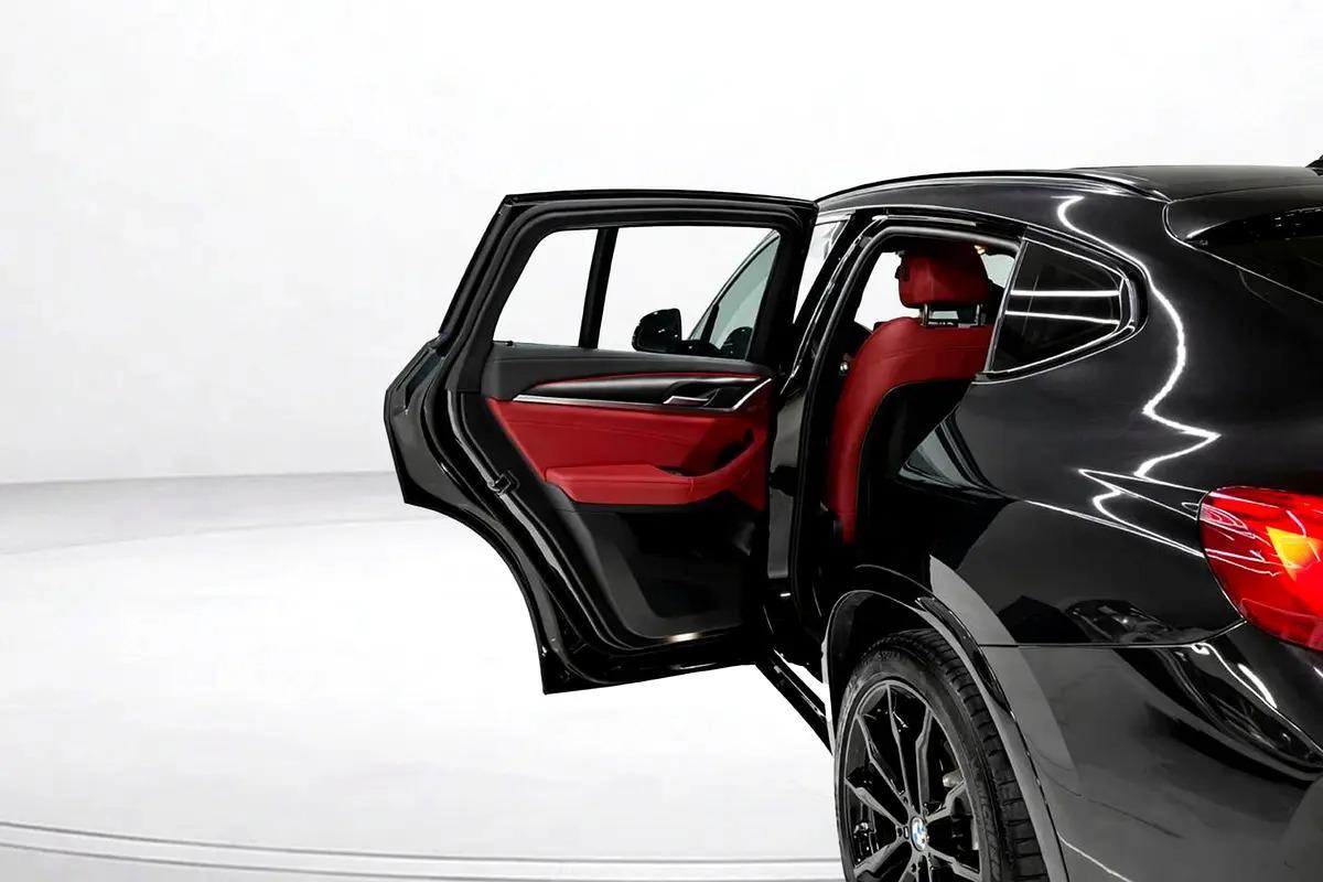 AED 3,329 / Monthly l 0% Down Payment l xDrive30i M Sport l AGMC Warranty till 2027-12-12