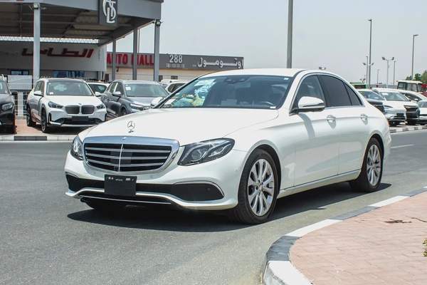 2017 - E400 - IMMACULATE CONDITION - ONLY 16,000 KM DONE