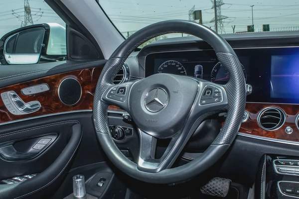 2017 - E400 - IMMACULATE CONDITION - ONLY 16,000 KM DONE